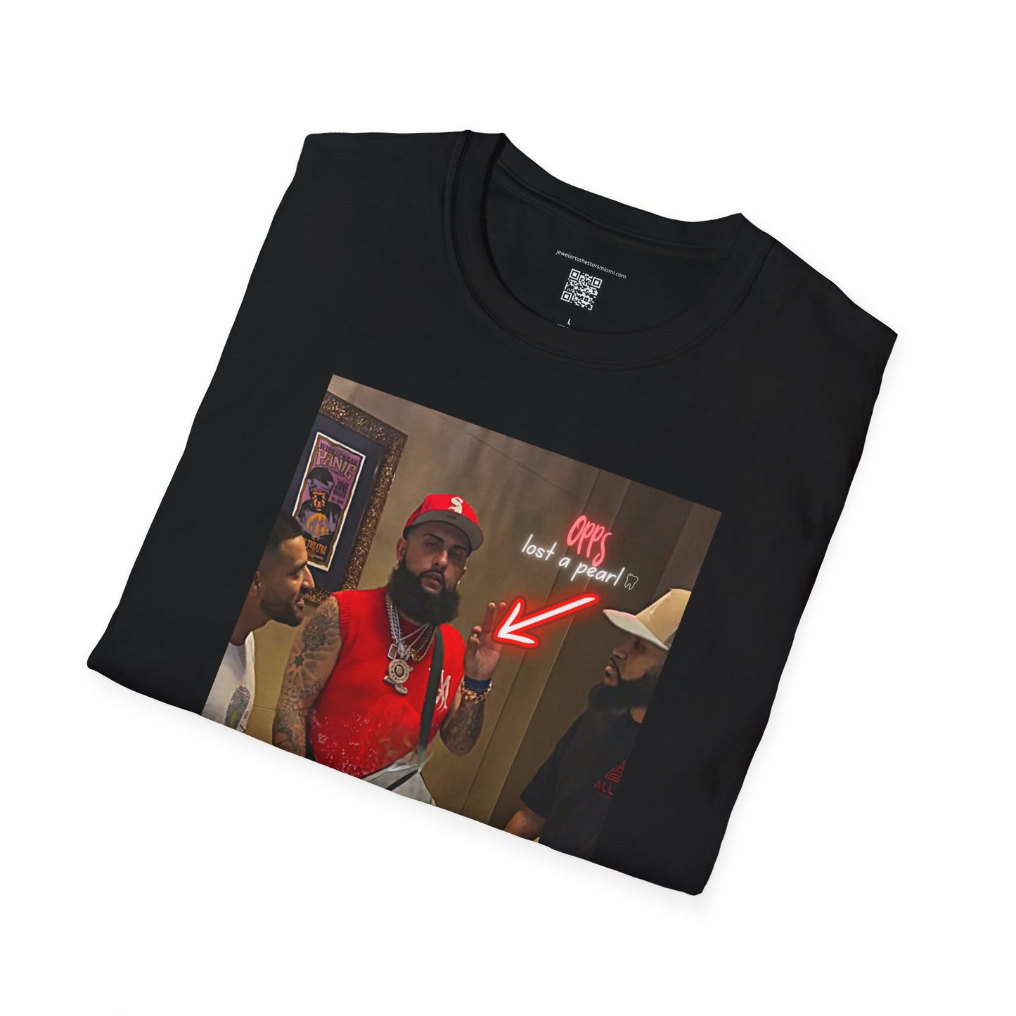 The Biggest Rodriguez - Tell yo Opps we do Grillz - Street Style Graphic Tee - Bold Statement T-Shirt for Trendsetters